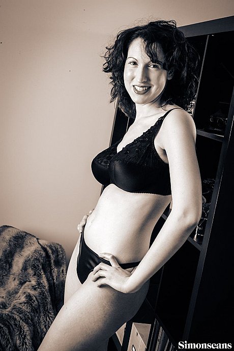 Bentbox starring Nico Hot Pictures - Image 5 of 20  in Babe category   featuring Nico 