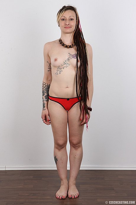 Alternative bitch GF girl with long dreadlocks poses in the naked for the first time - Image 9 of 20  in Close Up category   featuring Eva 