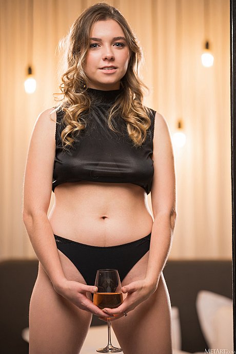 Alluring babe Elvera shows off her enormous butt in a cute bedroom striptease - Image 3 of 21  in Pussy category   featuring Elvera 