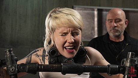 Device Bondage featuring Chuck Faerie, Eli Cross XXX Pictures - Image 3 of 18  in Dildo category   featuring Eli Cross, Chuck Faerie 