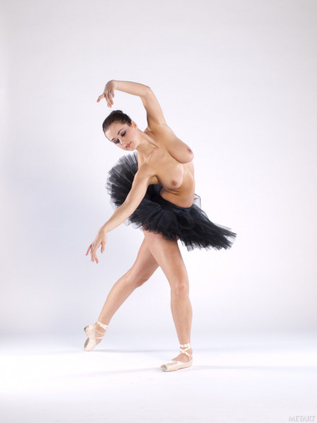 Fine young ballerina Bianca C gets nude & shows her huge tits and bald snatch - #412598
