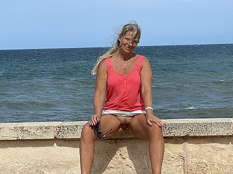 Old blondy cute Susi exposes her snatch in public places - Image 4 of 16  in Outdoor category   featuring Sweet Susi 