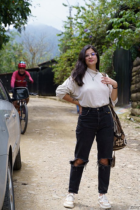 Sleazy babe Pamela Cuevano flashes her titties and shows her big butt - Image 1 of 13  in Babe category   featuring Pamela Cuevano 