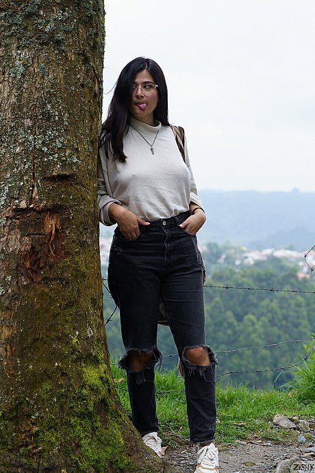 Sleazy babe Pamela Cuevano flashes her titties and shows her big butt - Image 4 of 13  in Babe category   featuring Pamela Cuevano 