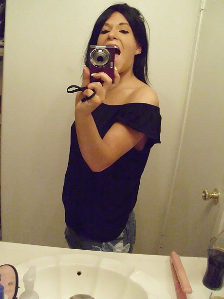 Playful teen Kylah Devaughn strips, poses and masturbates in a compilation - Image 5 of 20  in Pussy category   featuring Kylah Devaughn 