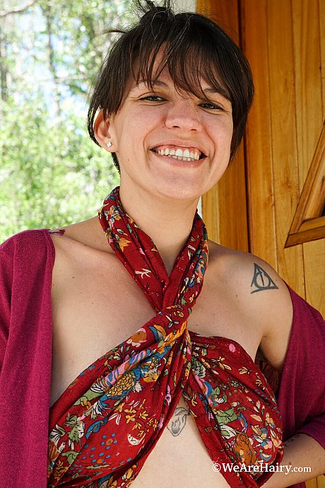 We Are silky performed by Mora H naked Porn Pics - Image 1 of 21  in Amateur category   featuring Mora H 