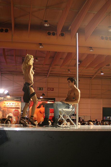 Portuguese stripper Erica Fontes with petite body easily turns crowd on - Image 10 of 17  in Outdoor category   featuring Erica Fontes 