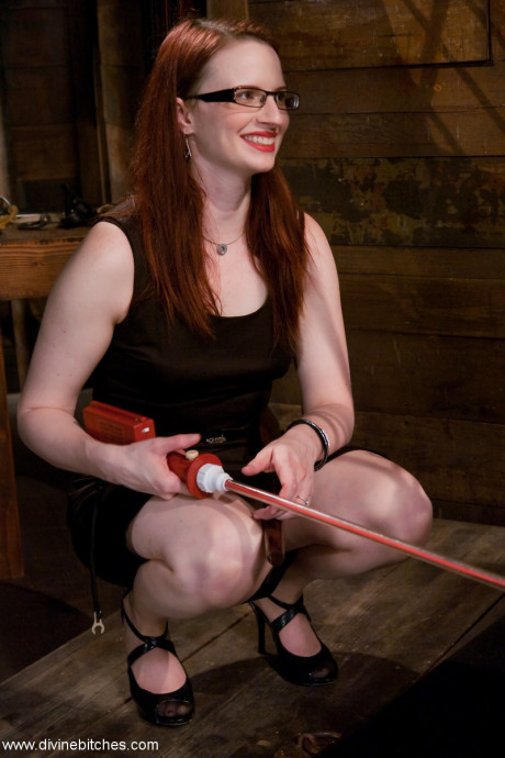 Naughty redheaded mom Claire Adams ties up her male slave for some femdom fun - #956636