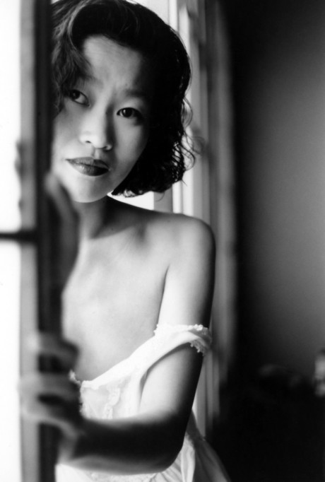 Asian babe shows her skinny body & her tiny boobs in a ebony & white scene - #811475