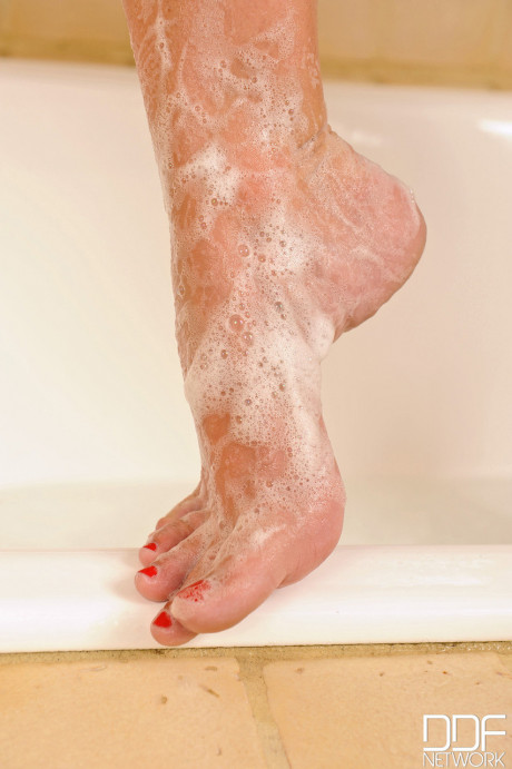 Hot Legs And Feet Vanessa Jordin - #568198
