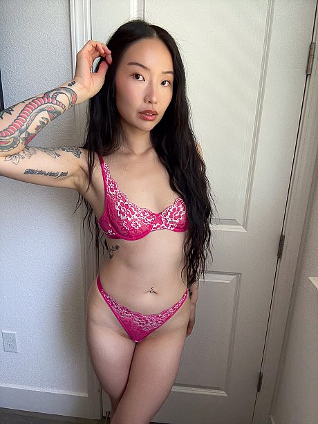 OnlyFans Kimi Park Kimi Park - Image 9 of 16  in Close Up category   featuring Kimi Park 