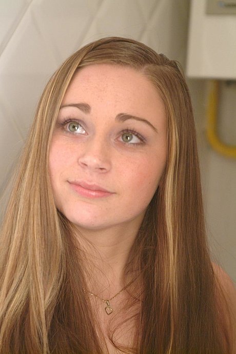 Teenie Dreams nude Images - Image 8 of 21  in Masturbation category  