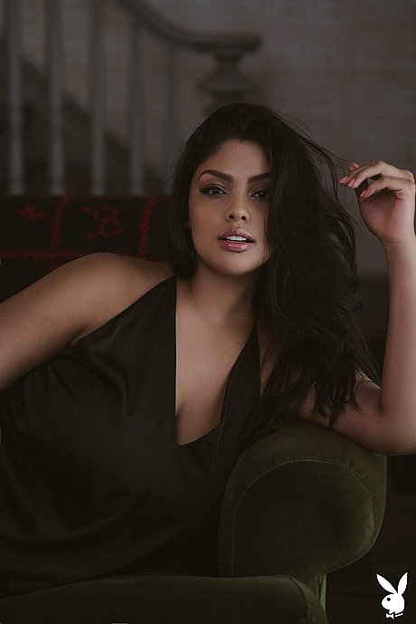 Pretty Mexican babe with big titties Jocelyn Corona showing off at her house - Image 7 of 16  in Model category   featuring Jocelyn Corona 