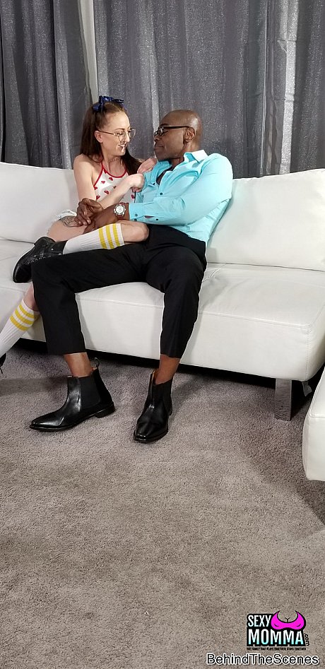 Busty MILF Alura Jenson & teenie Kendra Cole rim a black guy with glasses - Image 4 of 21  in Groupsex category   featuring Alura Jenson, Sean Michaels, Kendra Cole 