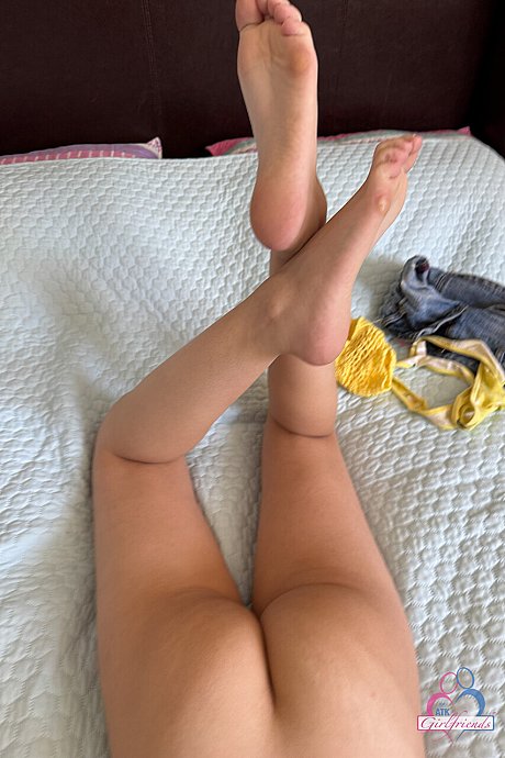 ATK Girlfriends Porn Pics - Image 18 of 21  in Amateur category   featuring Julia James 