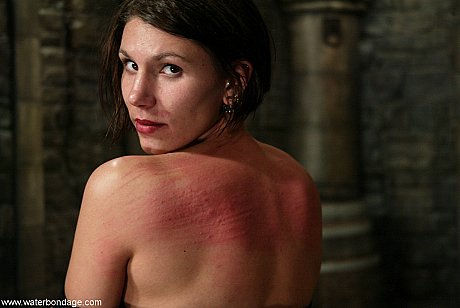 Water Bondage featuring Savanna undressed Photos - Image 20 of 21  in Lesbian category   featuring Savanna 