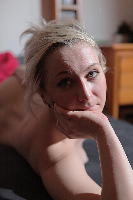 Ersties performed by Vio XXX Images - Image 15 of 20  in Babe category   featuring Vio 