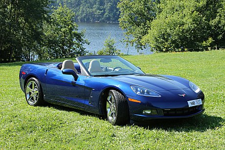 Glamour babe Malinda A showing off her stunning tanned body all nude outdoors - Image 21 of 21  in Model category   featuring Malinda A 