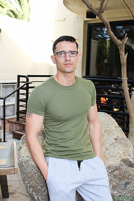 Active Duty performed by Woody Johnson Porn Pics - Image 1 of 21  in Gay category  