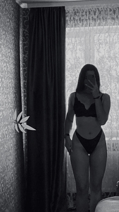 OnlyFans Leila Lws performed by Leila Lws Porn Pics - #1467010