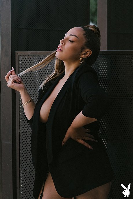 Gorgeous curvy model Sophia Grey displays her gigantic tits and poses nude - Image 4 of 20  in Model category   featuring Sophia Grey 