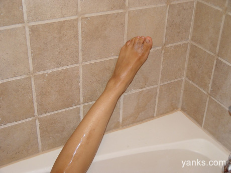 Black amateur Tiffany flaunts hot natural boobs & wets bald twat in the tub - #1162071