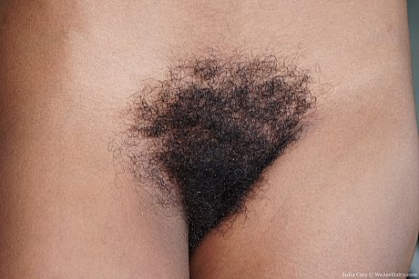 Afro-American hottie Sofia Cuty shows her giant boobs & bushy vagina as she strips - Image 12 of 20  in Amateur category   featuring Sofia Cuty 