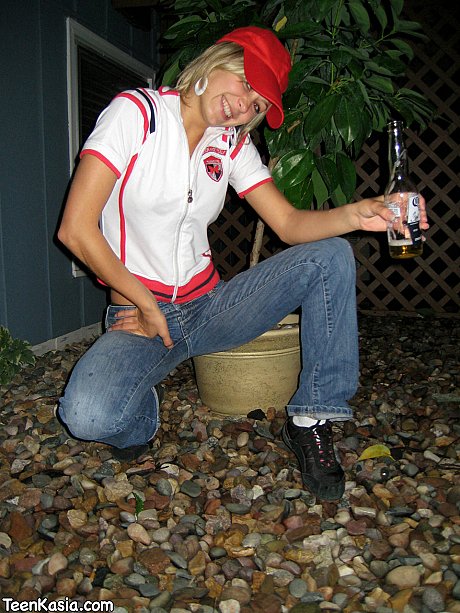 Blondie amateur Kasia pees in the backyard while drinking at night - Image 7 of 12  in Pussy category   featuring Kasia 
