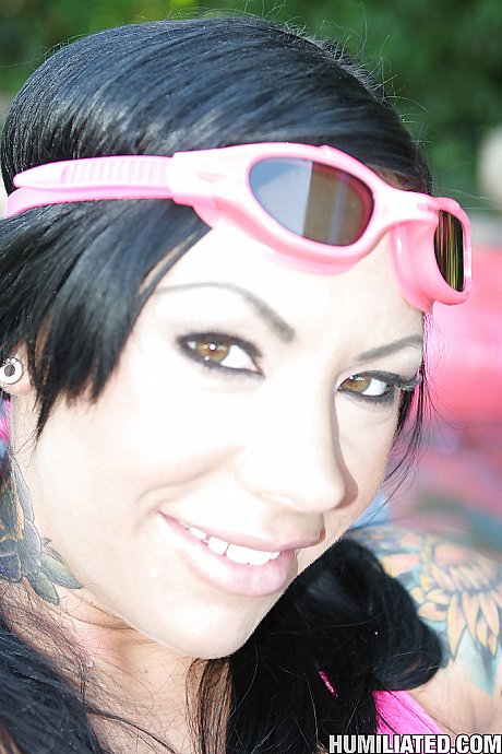 Hot brunette Mason Moore squirts when she cums with a huge rod - Image 1 of 16  in Outdoor category   featuring Mason Moore 