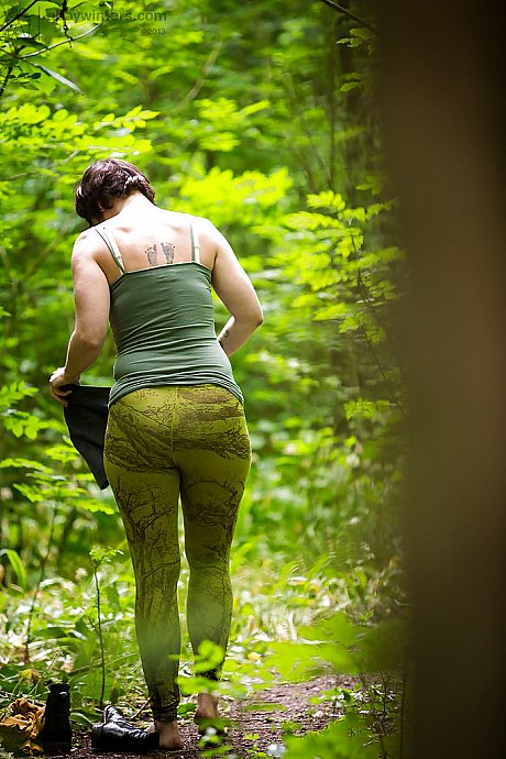 Voyeur snaps of nude brunette slut broad in glasses getting dressed in woods - Gallery #4345