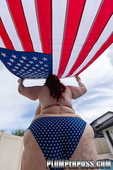 Plumper Pass starring Asstyn Martyn nude Photos - Image 9 of 10  in Outdoor category   featuring Asstyn Martyn 