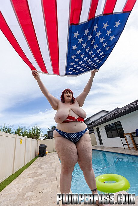 Plumper Pass starring Asstyn Martyn nude Photos - Image 10 of 10  in Outdoor category   featuring Asstyn Martyn 