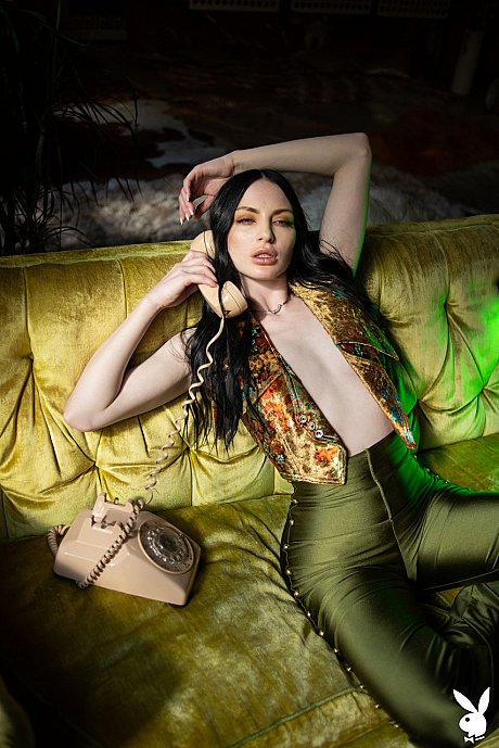 Thin babe Carissa White shows off her flawless body in a pretty striptease - Image 2 of 21  in Model category   featuring Carissa White 