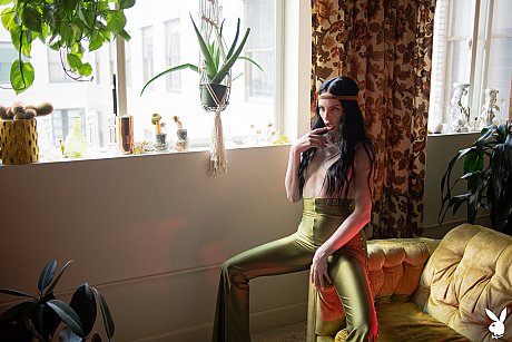 Thin babe Carissa White shows off her flawless body in a pretty striptease - Image 6 of 21  in Model category   featuring Carissa White 