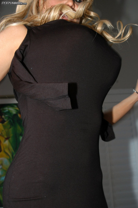 Curvy blondie looker Lylith Lavey teses with her scrumptious full fake breasts - #480399