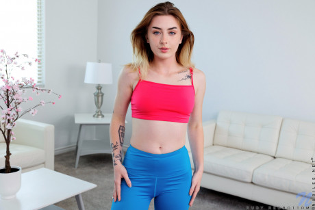 Acrobatic teen babe Ruby Redbottom strips and poses after her yoga class - #468933