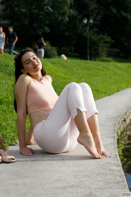 Amateur babe Tamara Damachuk flashes her boobies while posing in her tight outfit - #1545260
