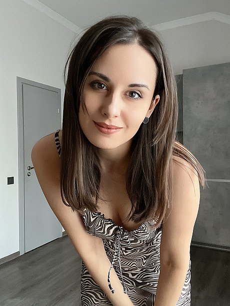 OnllyFans teen Alina Berryy posing in her pretty tight dress in a solo - Image 11 of 11  in Model category  