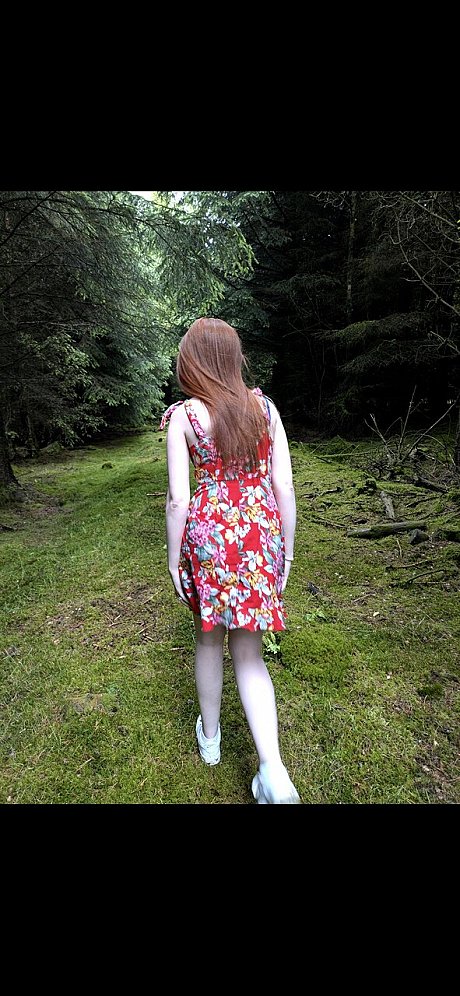 OnlyFans teenie ginger head Shannen strips in the forest and shows her huge ass - Image 9 of 13  in Babe category  