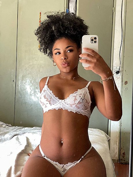 OnlyFans Paola Axo featuring Paola Axo Hot Porn - Image 6 of 21  in Ass category   featuring Paola Axo 