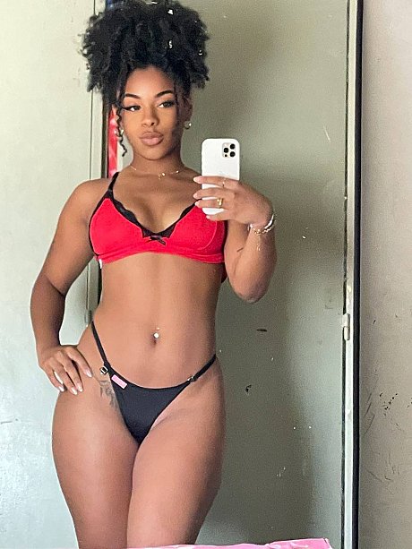 OnlyFans Paola Axo featuring Paola Axo Hot Porn - Image 16 of 21  in Ass category   featuring Paola Axo 