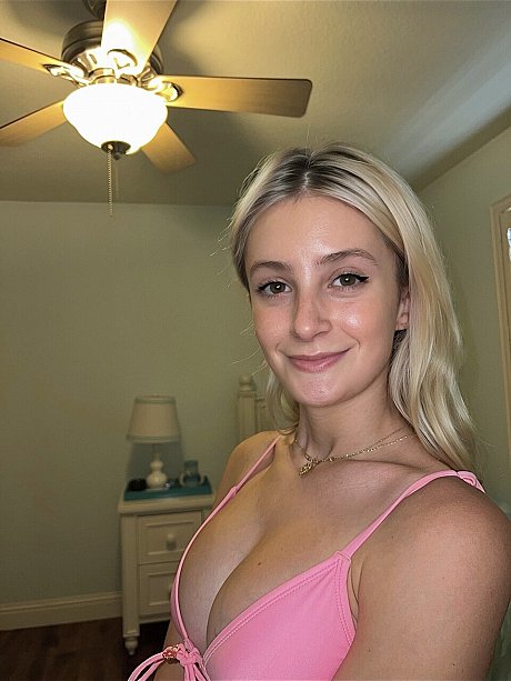OnlyFans Hailey Sinclair starring Hailey Sinclair naked Porn Pics - Image 7 of 15  in Outdoor category   featuring Hailey Sinclair 