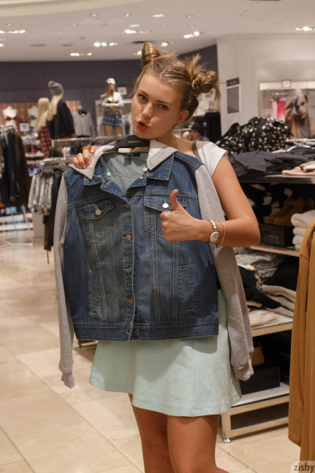 Russian babe Tatiana Penskaya flashing her tits and pussy in the mall - #1258840