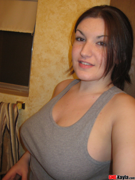 Massive titted amateur takes safe for work selfies in a mirror - #363671