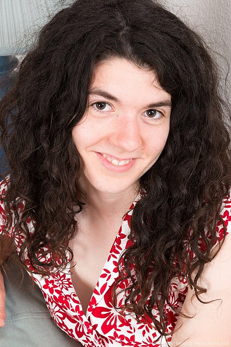 Playful American Silki Smith strips to her heels and exposes her bushy crotch - Image 2 of 21  in Pussy category   featuring Silki Smith 