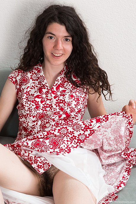 Playful American Silki Smith strips to her heels and exposes her bushy crotch - Image 6 of 21  in Pussy category   featuring Silki Smith 