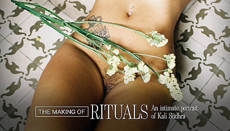 Indian sweetie Kali Sudhra shows her large tits while masturbating in a solo - Image 2 of 11  in European category   featuring Kali Sudhra 