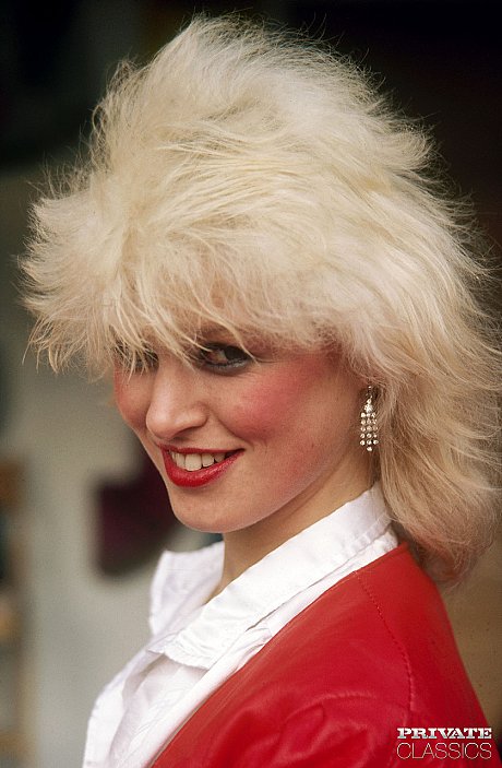 Blondy chick has hardcore sex with two studs on a bed during the 7 - Image 1 of 12  in Tiny Tits category   featuring Agnes 