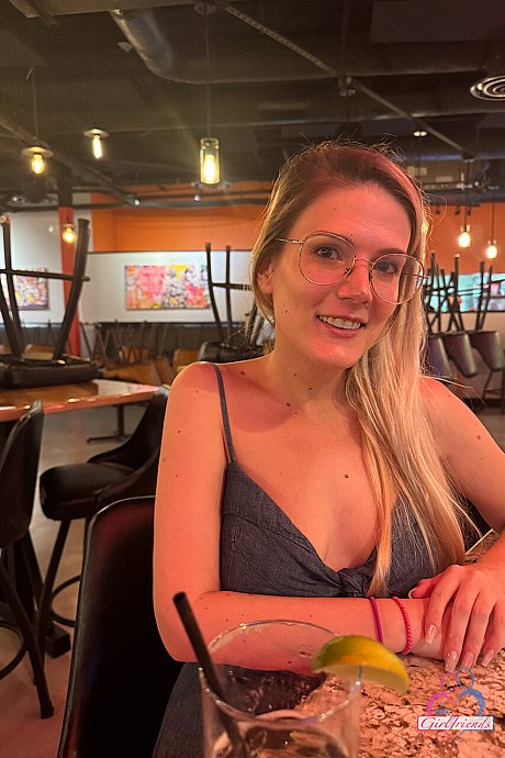 Petite amateur Riley Rose shows her pretty feet & curves in her compilation - Image 7 of 21  in Legs category   featuring Riley Rose 