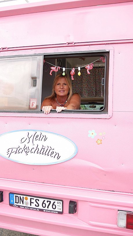 Chubby German MILF strips and gets her hole filled in a pink ice cream van - Image 10 of 20  in MILF category   featuring Nude Chrissy 
